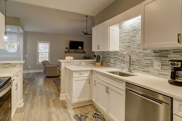 Kitchen at The Links 14B